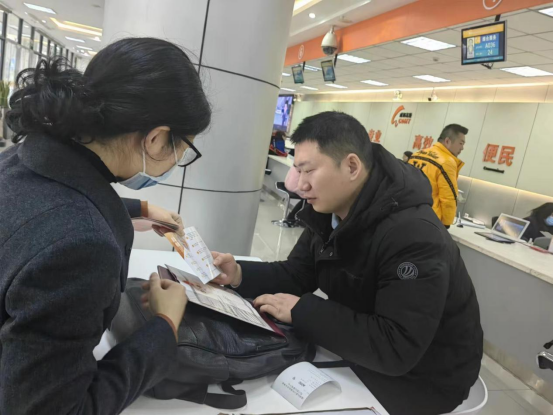 �ɶ��и����������ָ��ܡ�Ӳ�ල���ƶ��Ż�Ӫ�̡���������